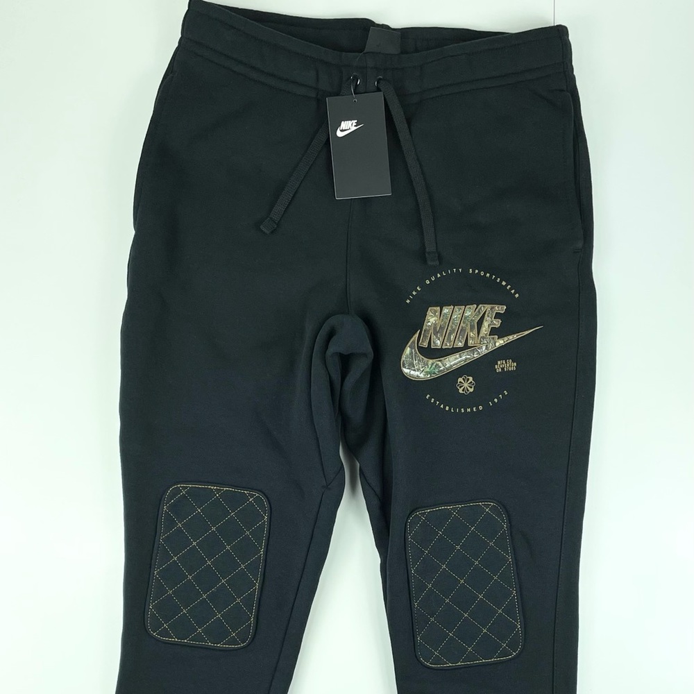 Nike NSW Sportswear Camo Patch Fleece Sweatpants